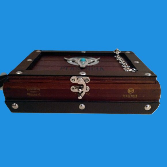 Suenos de Saundra Upcycled PLASENCIA, Crossbody/Shoulder Strap Cigar Box, Purse - Picture 9 of 13